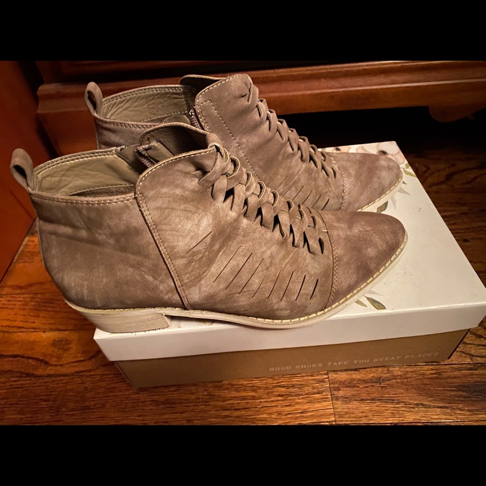 NWT buckle booties